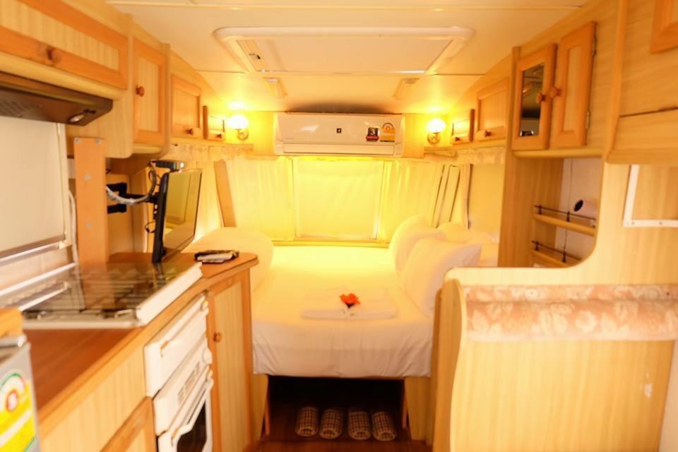 Loft Caravan Resort Haad Chao Samran Buitenkant foto
